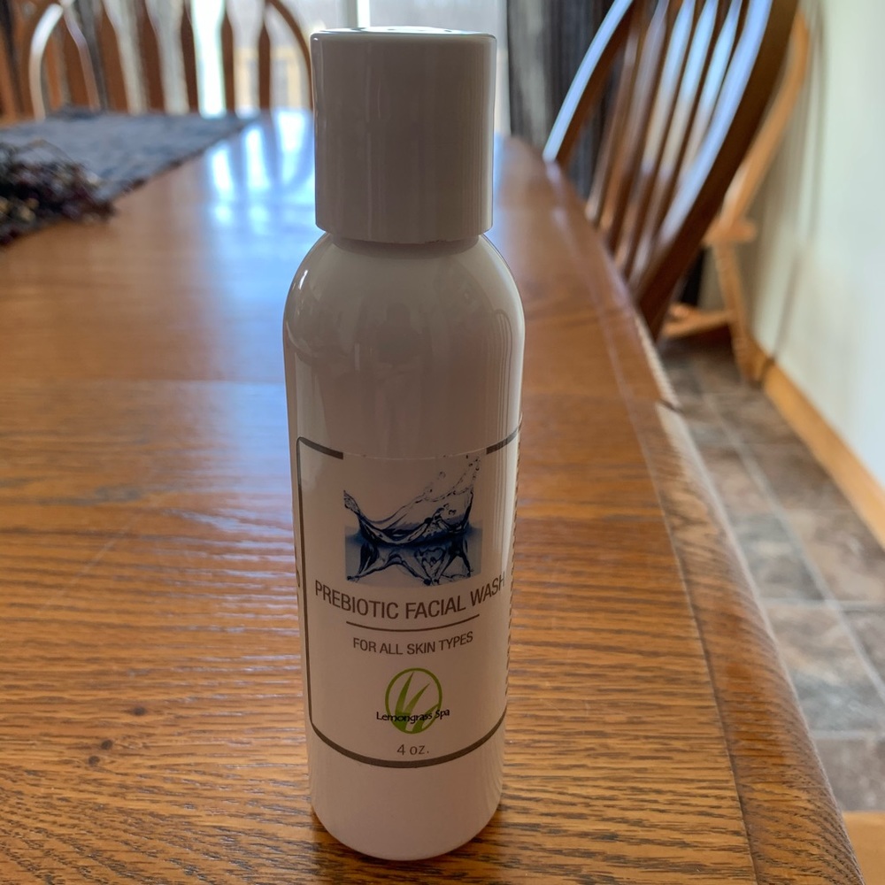 Lemongrass Spa probiotic face wash